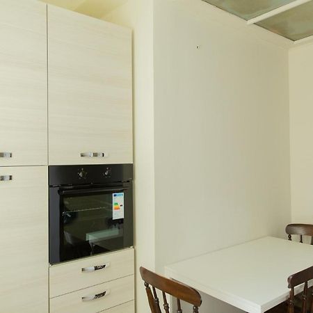 Strategic 2Br Apartment Florence Buitenkant foto